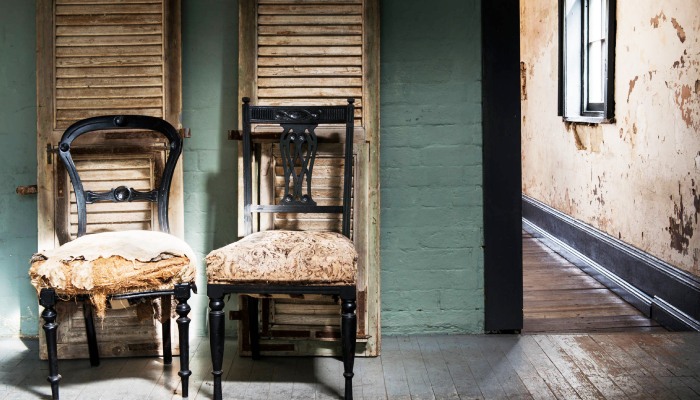 Why older homes often require more frequent window repairs